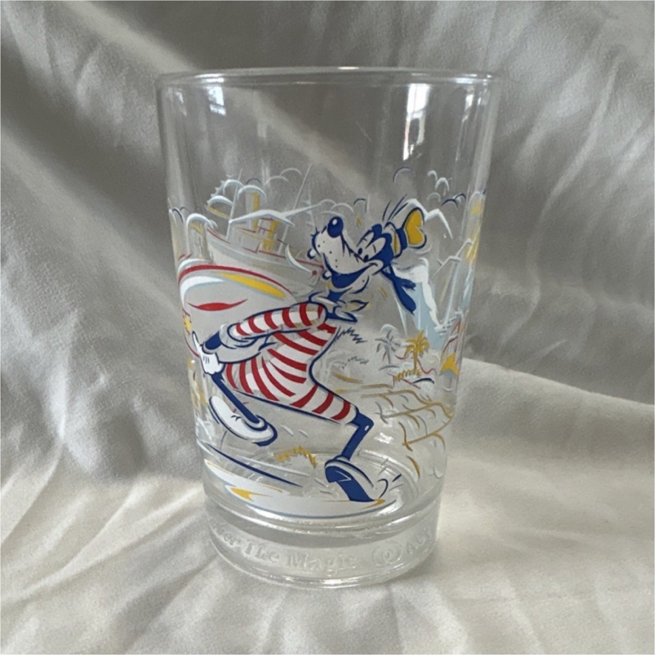 Disney Goofy Glass Colorful Design Drinking Glass Mcdonalds