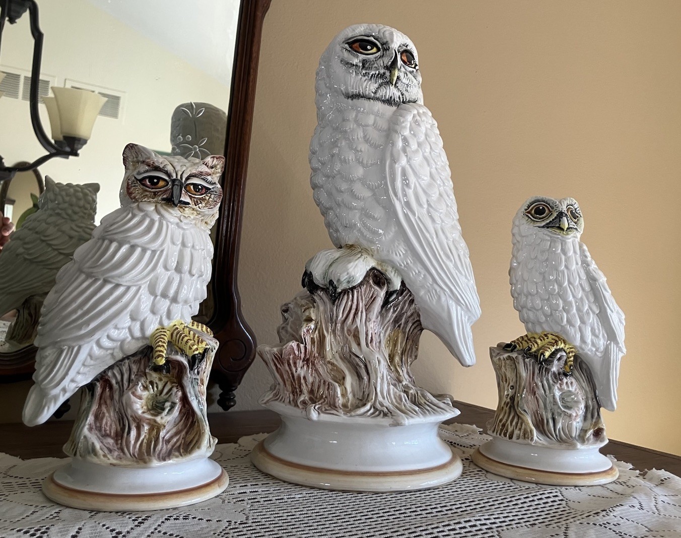 Three(3) Vintage Ceramic Snowy Owl Figurines Made In Italy 9700/9701 Majolica ?