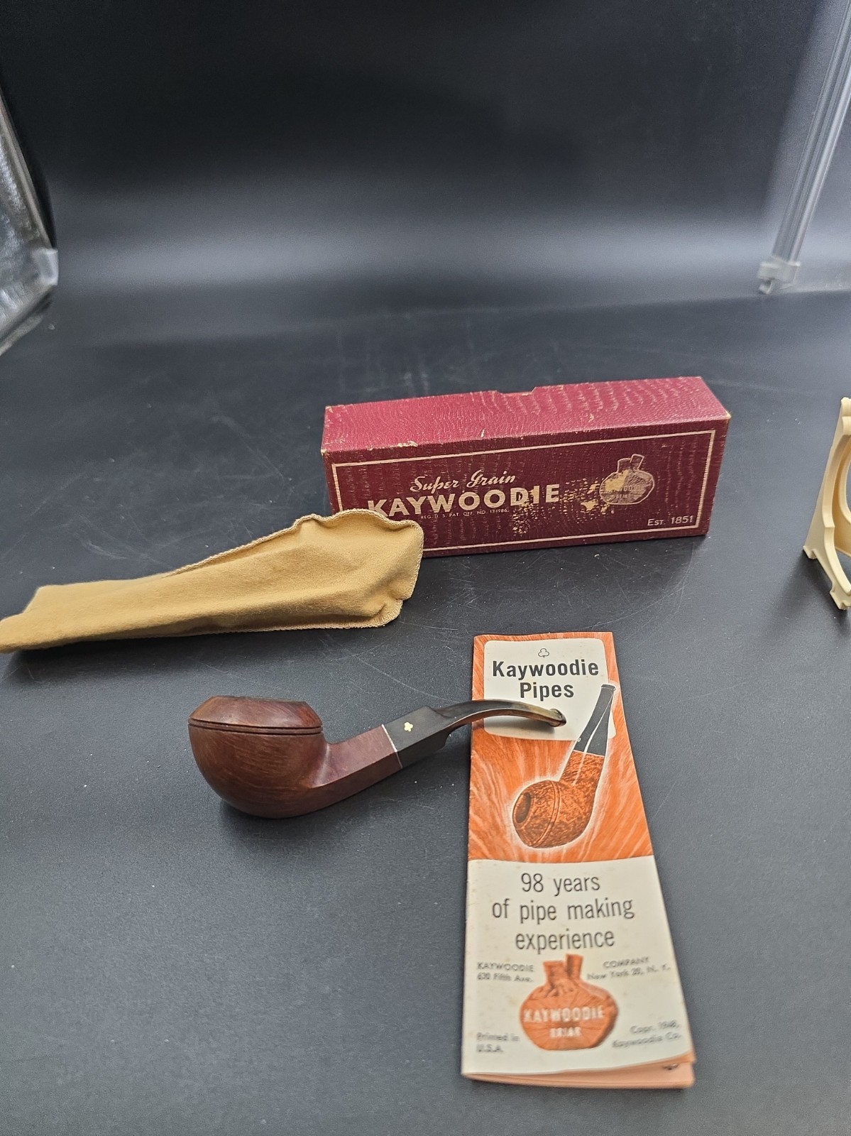 Vintage Kaywoodie 1948 SUPER GRAIN BULLDOG Pipe With Box And Insert Vintage Kaywoodie 1948 SUPER GRAIN BULLDOG Pipe With Box And Insert