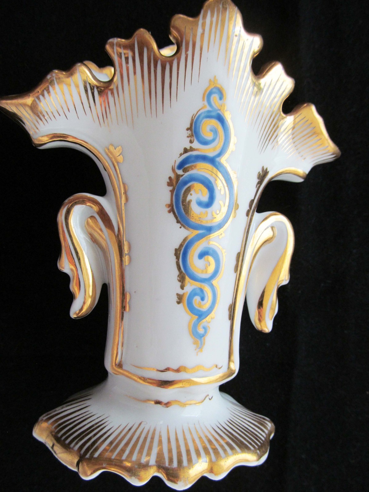 Antique Paris Porcelaine (Vieux Paris) French Wedding/Spill Vase Just 5\