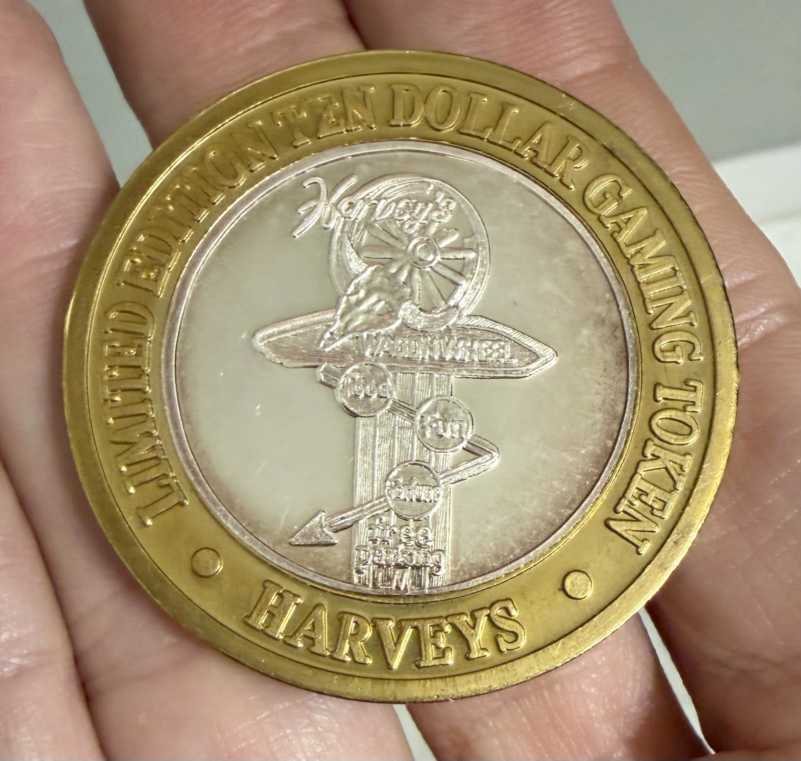 1994 HARVEY\'S LAKE TAHOE NV $10 CASINO STRIKE .999 SILVER 50TH ANNIVERSARY 1994 HARVEY\'S LAKE TAHOE NV $10 CASINO STRIKE .999 SILVER 50TH ANNIVERSARY