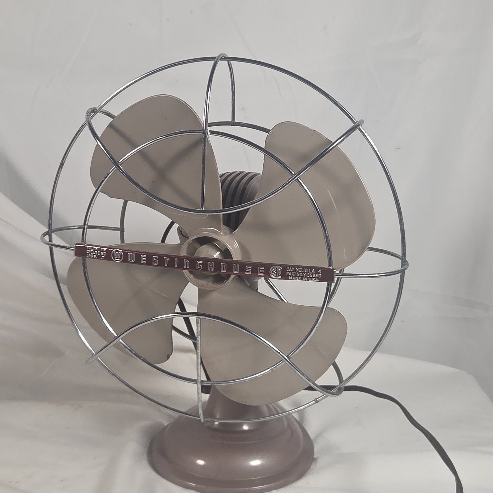Westinghouse 10LA4 Oscillating Desk Fan Vintage Mid Century Gray Bullet MCM USA