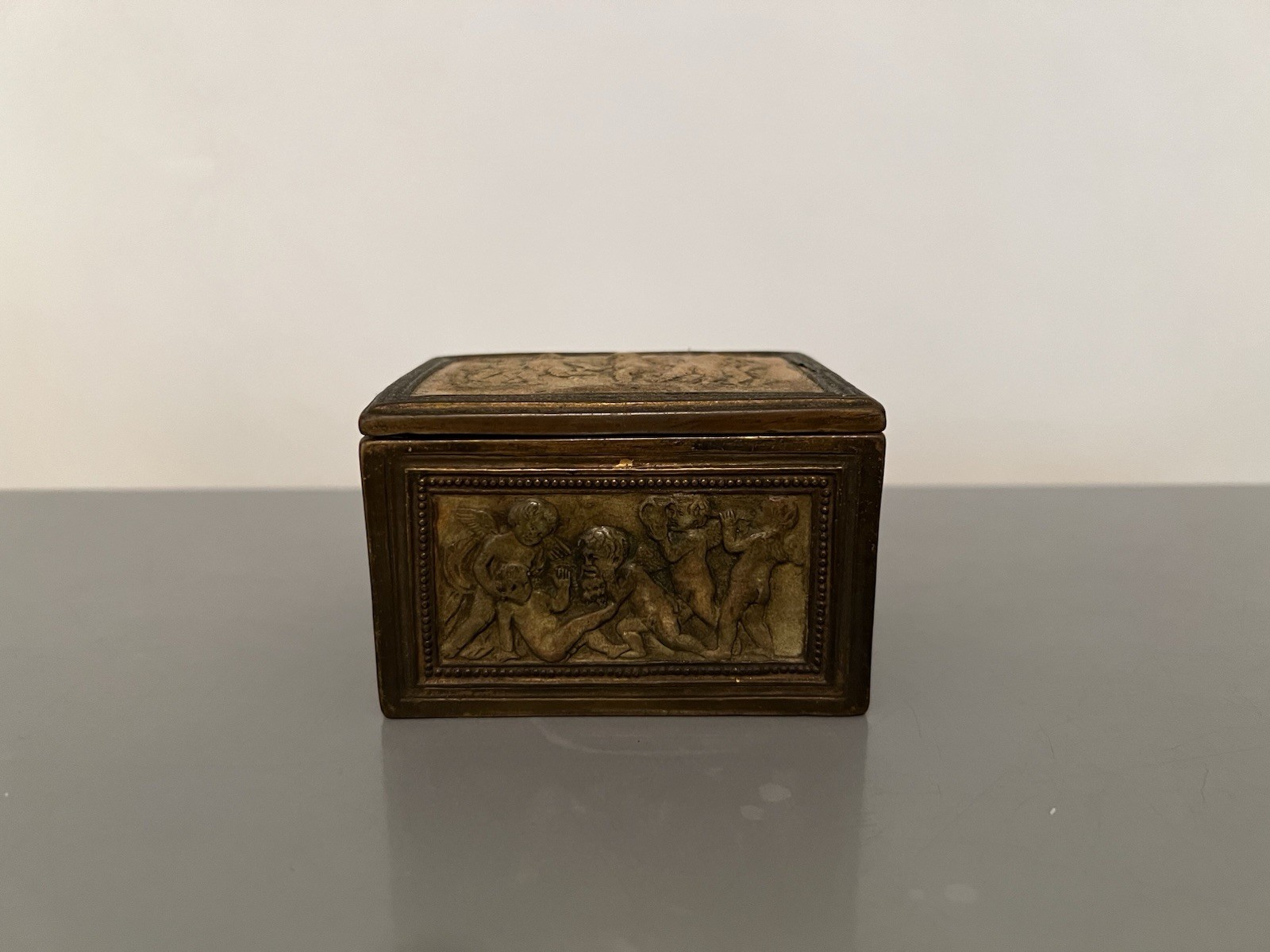 Antique Dini E Cellai Signa Terracotta Trinket Box Putti Cherub Italy 3.75Wx2.5H
