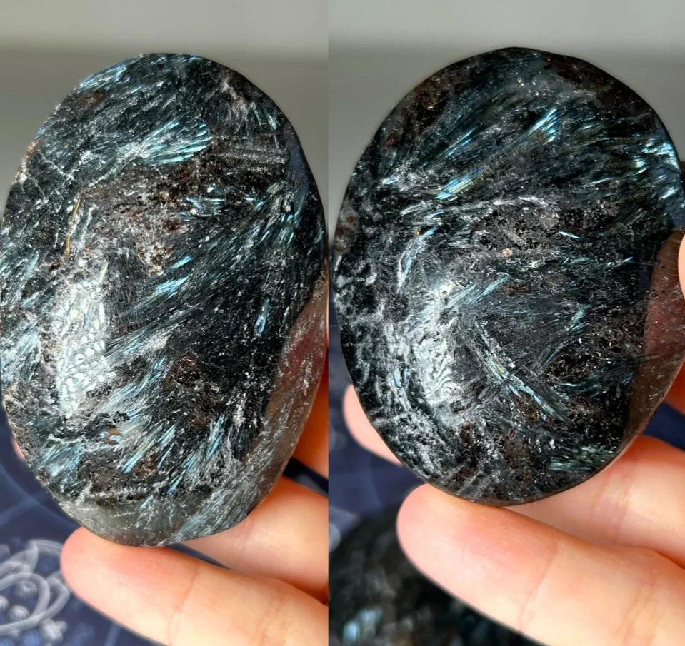 Arfvedsonite Palm Stone (2-2.5