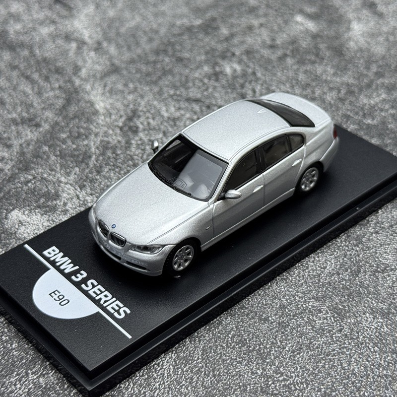 1:64 Scale E90 3-Series Silver Alloy Diecast Model - Sedan Car Collection
