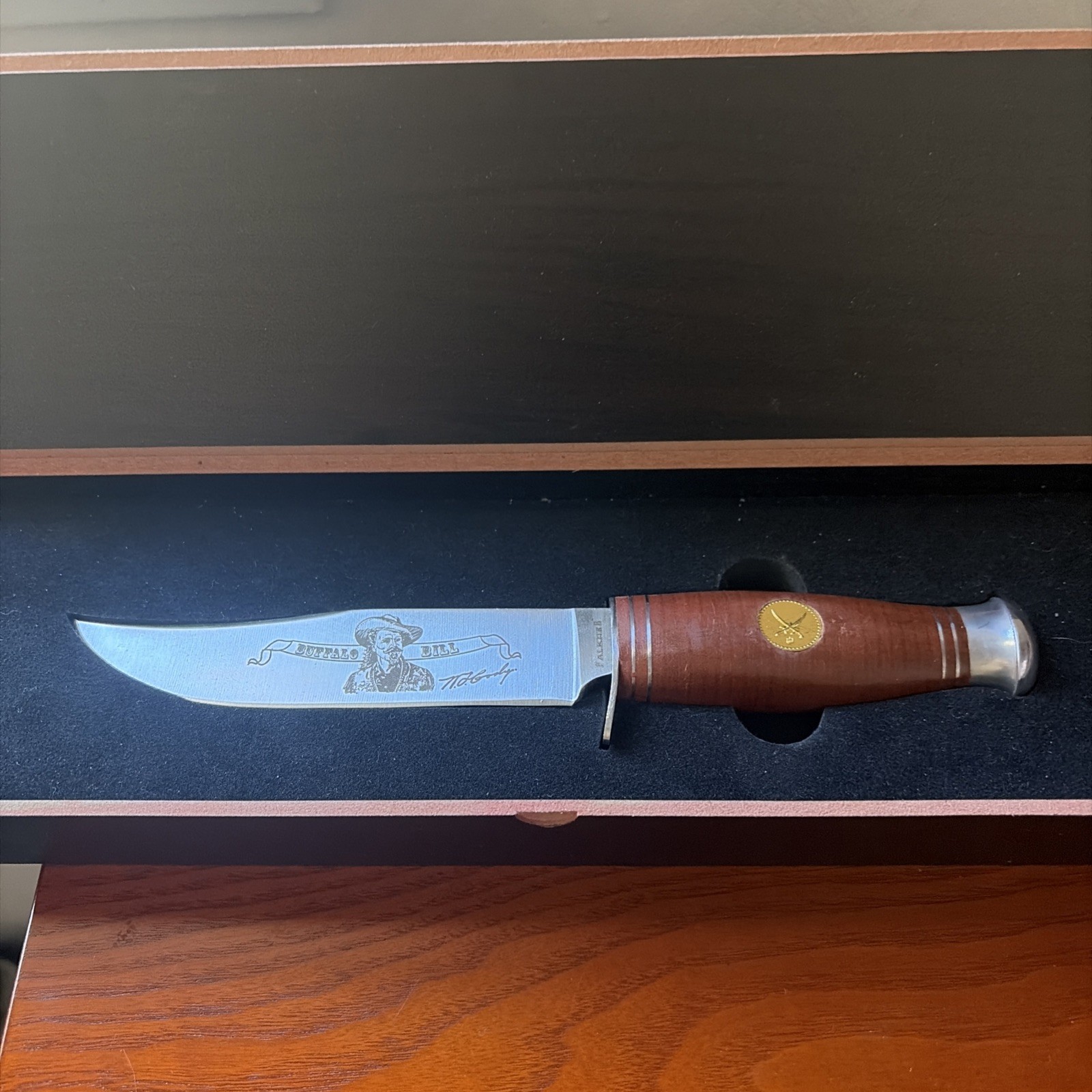 Faulkner Buffalo Bill Bowie Knife