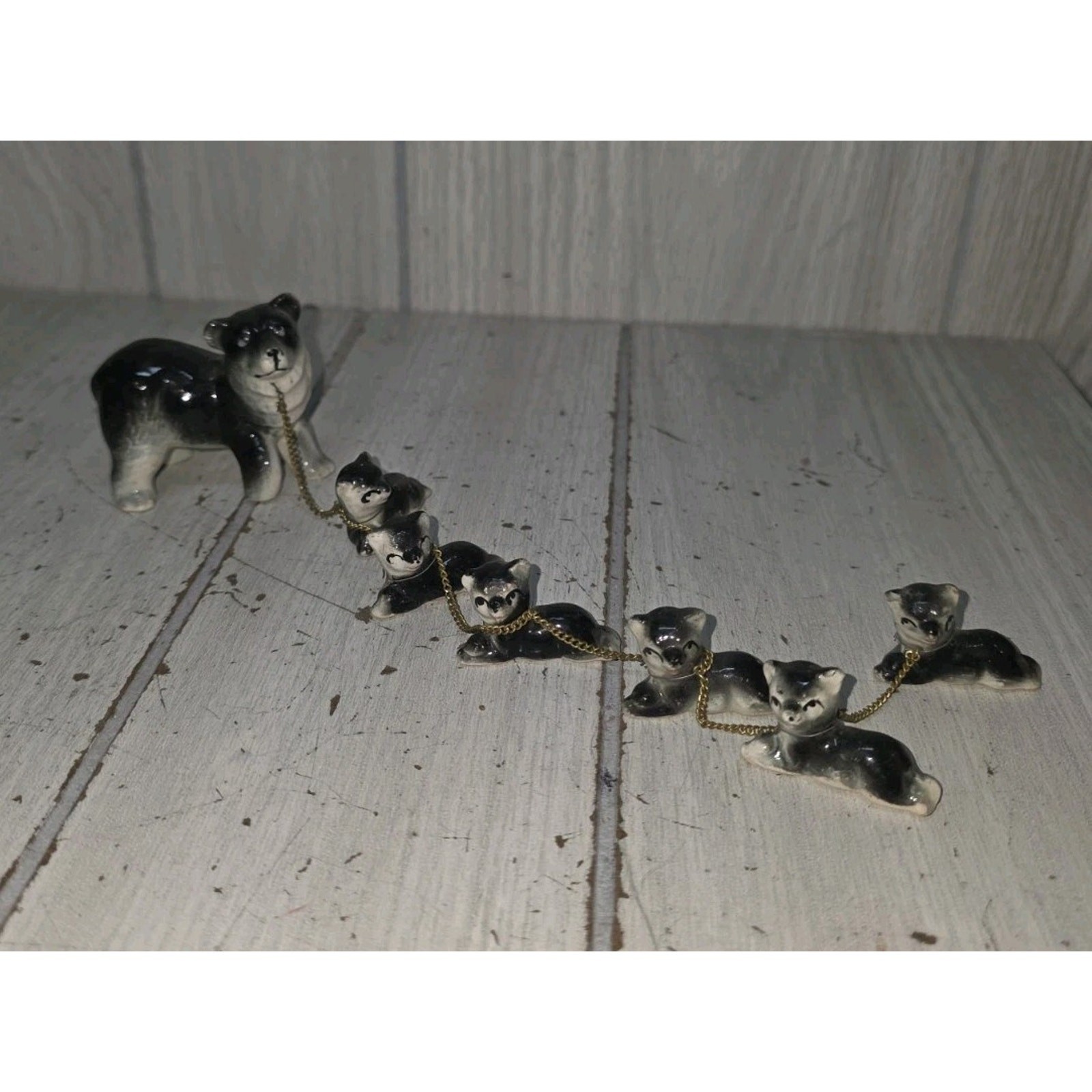 Vintage Sonsco Mama Bear 6 Cubs On Chain Japan Black Bear Family Figurines00