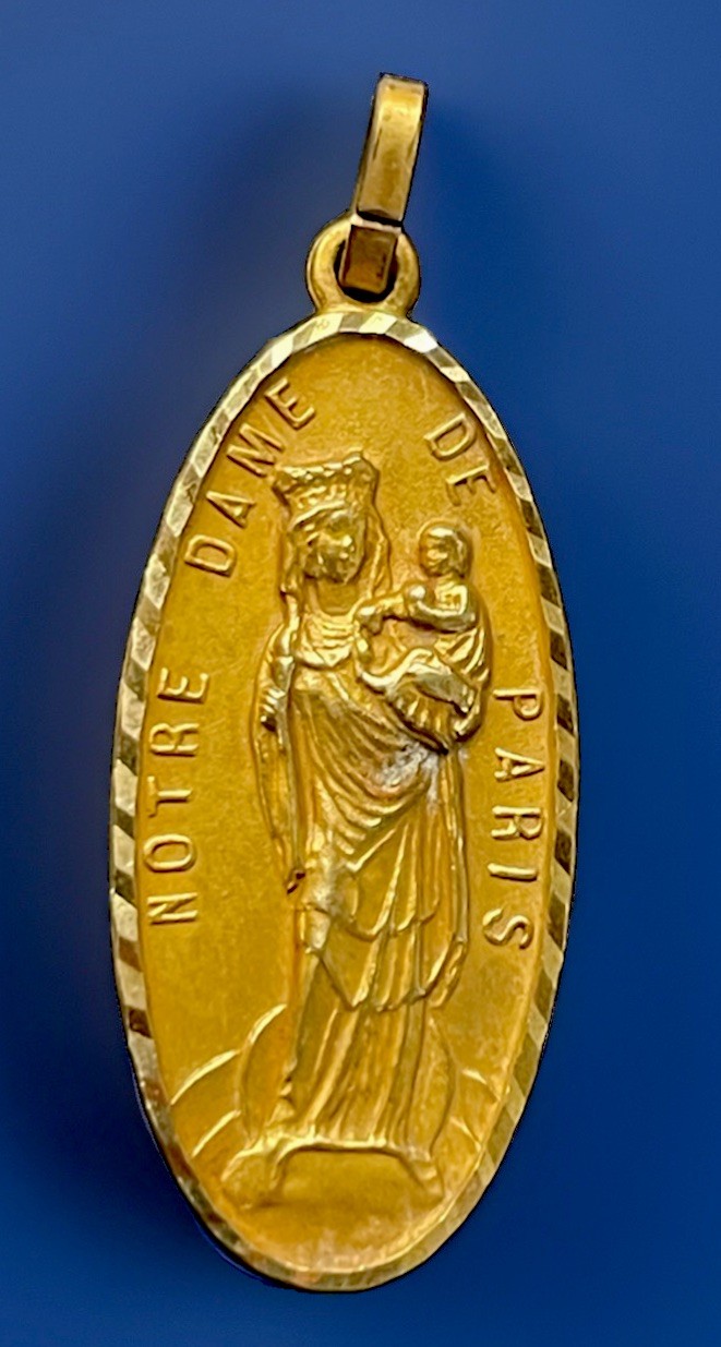 Vintage Catholic Notre Dame De Paris Gold Tone Religious Medal