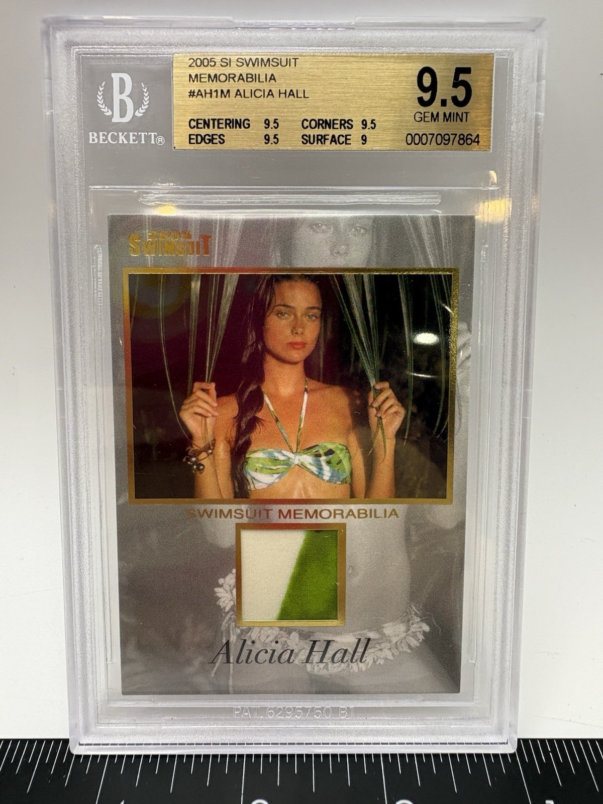 Alicia Hall Memorabilia 2005 Sports Illustrated Swimsuit Card BGS 9.5 Stellar