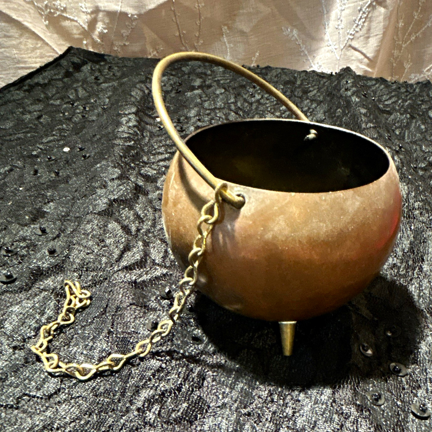 Vintage Copper Hanging Cauldron Pot with Handle & Chain, 3 Legs Copper Pot