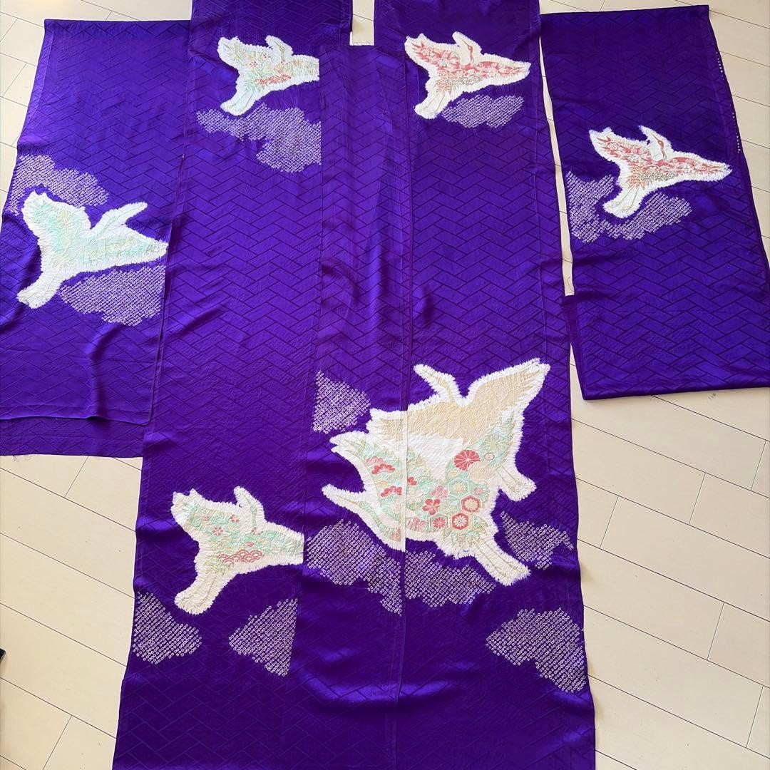 Furisode Kimono T3837 Pure Silk Crepe Genuine Purple Crane Pattern Lamé Squeezin
