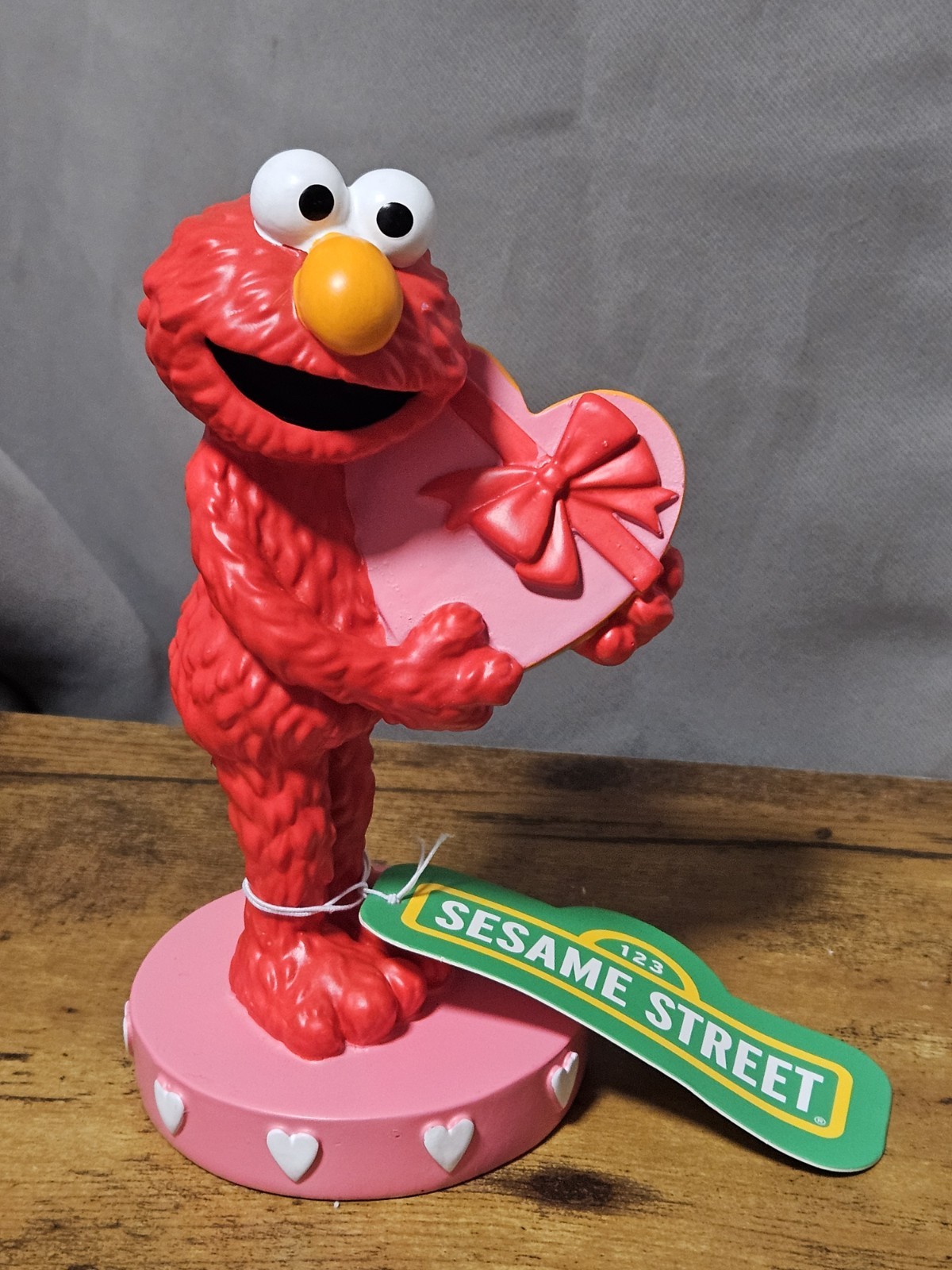 NWT Sesame Street ELMO Candy Box VALENTINE'S DAY Figurine Collectible Love Gift