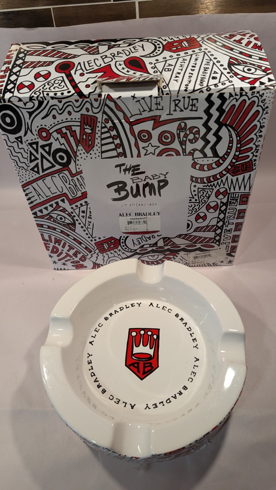 Alec Bradley Limited Edition Cigar Ashtray The Baby Bump, Art Collector Graffiti