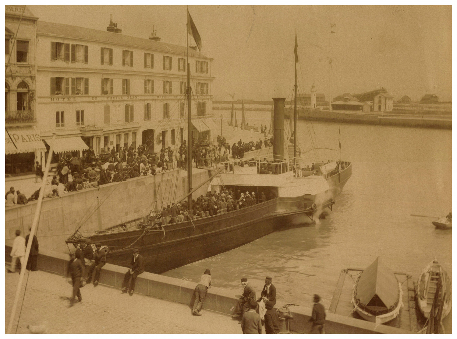 France, Honfleur, Débarcadère des Bateaux, Le François I vintage albumen print France, Honfleur, Débarcadère des Bateaux, Le François I vintage albumen print