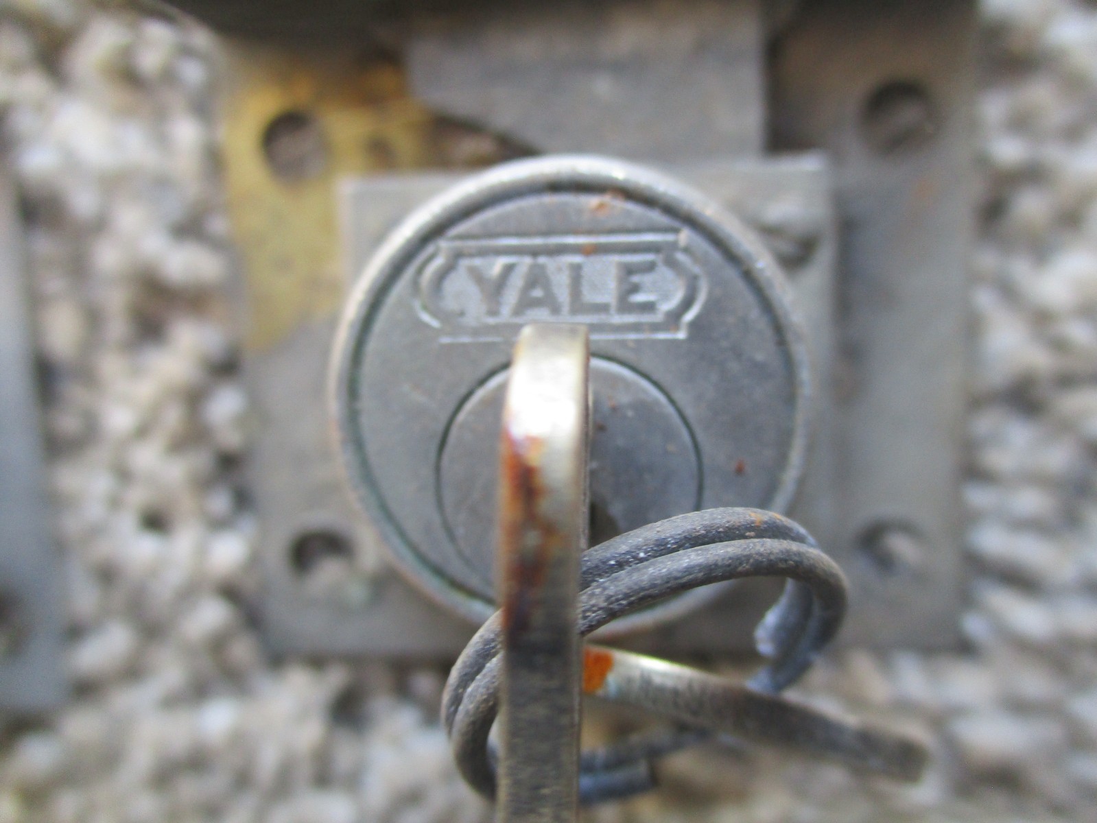 Vintage Antique Old Yale # 601 Cabinet Desk drawer, Lock With 2 Keys and catch