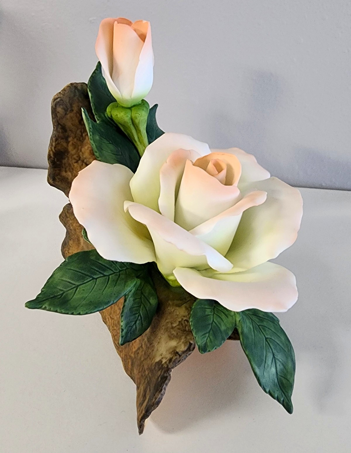 Vintage Andrea Sadek Roses On Driftwood  Excellent Condition 