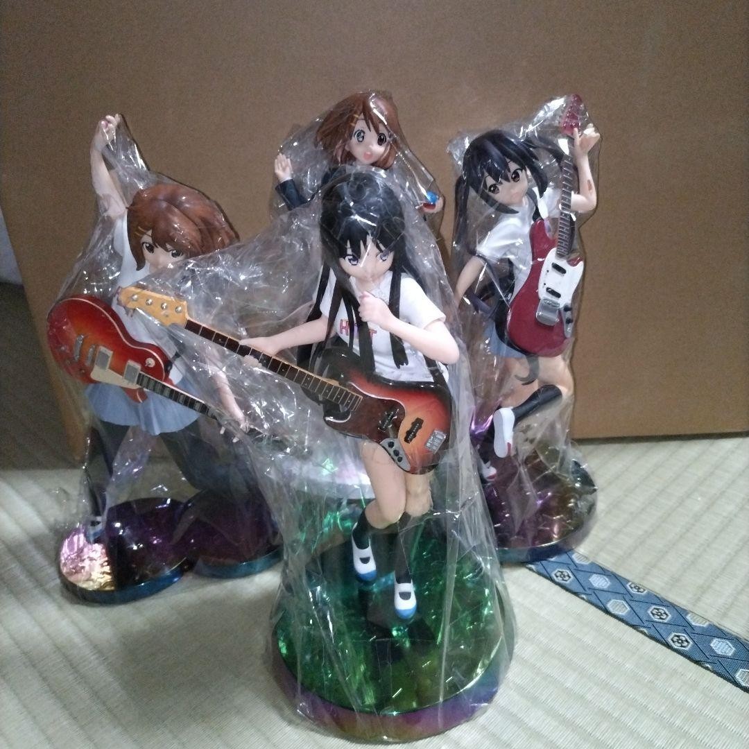K-On Premium Figure Set Yui Hirasawa Mio Akiyama Azusa Nakano Collectible Anime