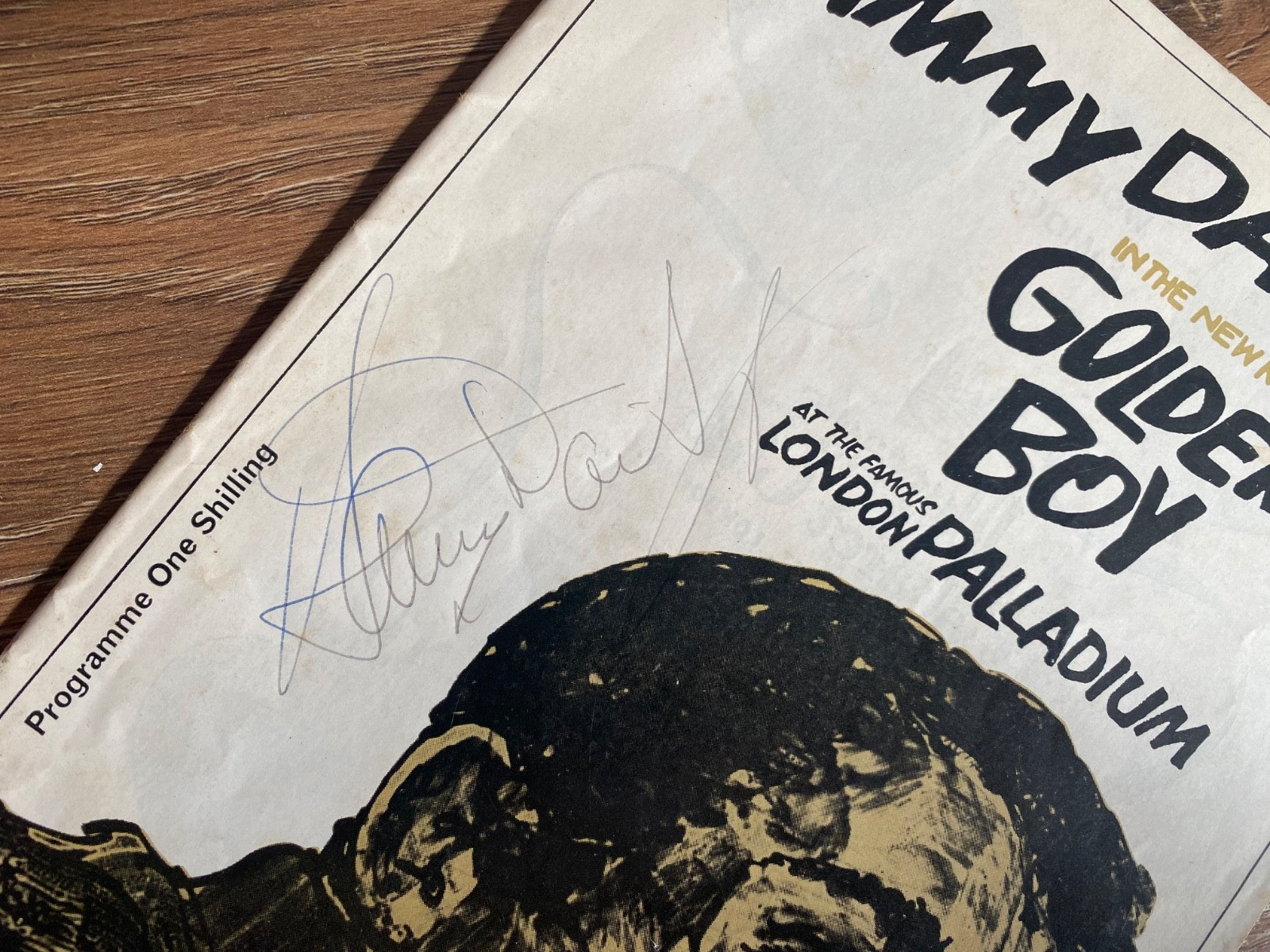 SAMMY DAVIS JR * ORIGINAL VINTAGE SIGNED GOLDEN BOY PROGRAMME