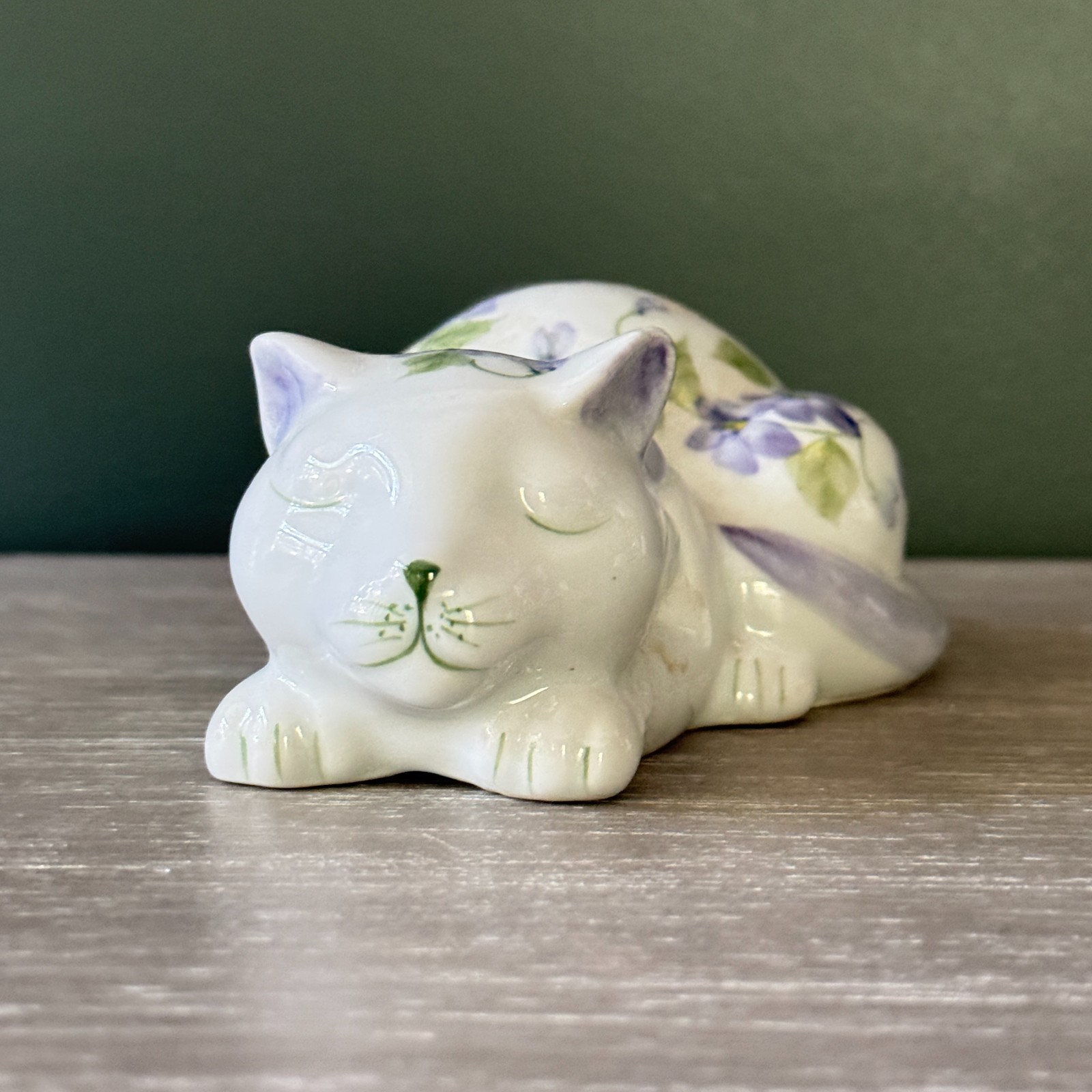 Andrea by Sadek porcelain sleeping cat figurine violet, blue, green flowers