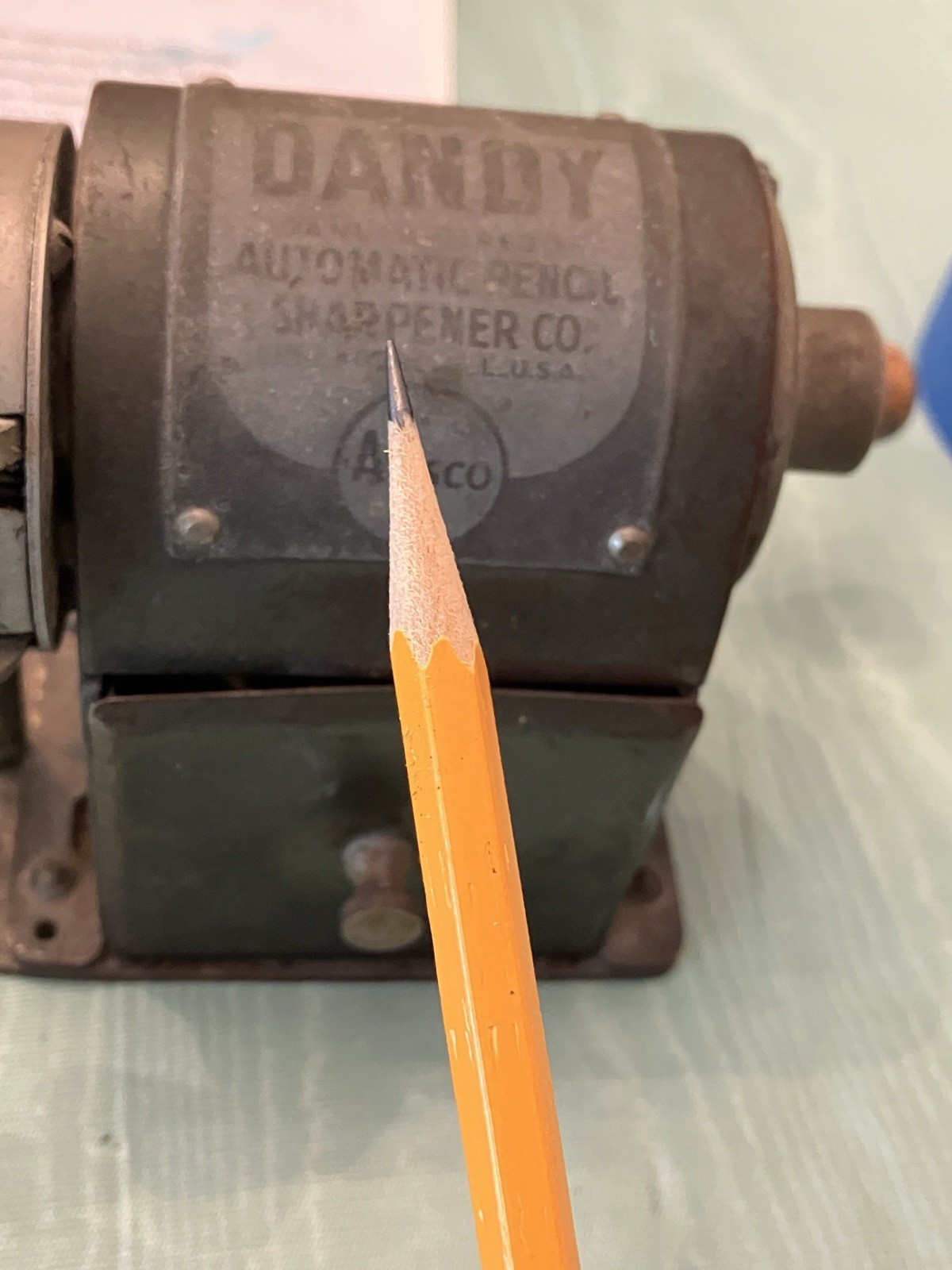 Antique Dandy Automatic Feed Steel Pencil Sharpener 1907 patent, sturdy working