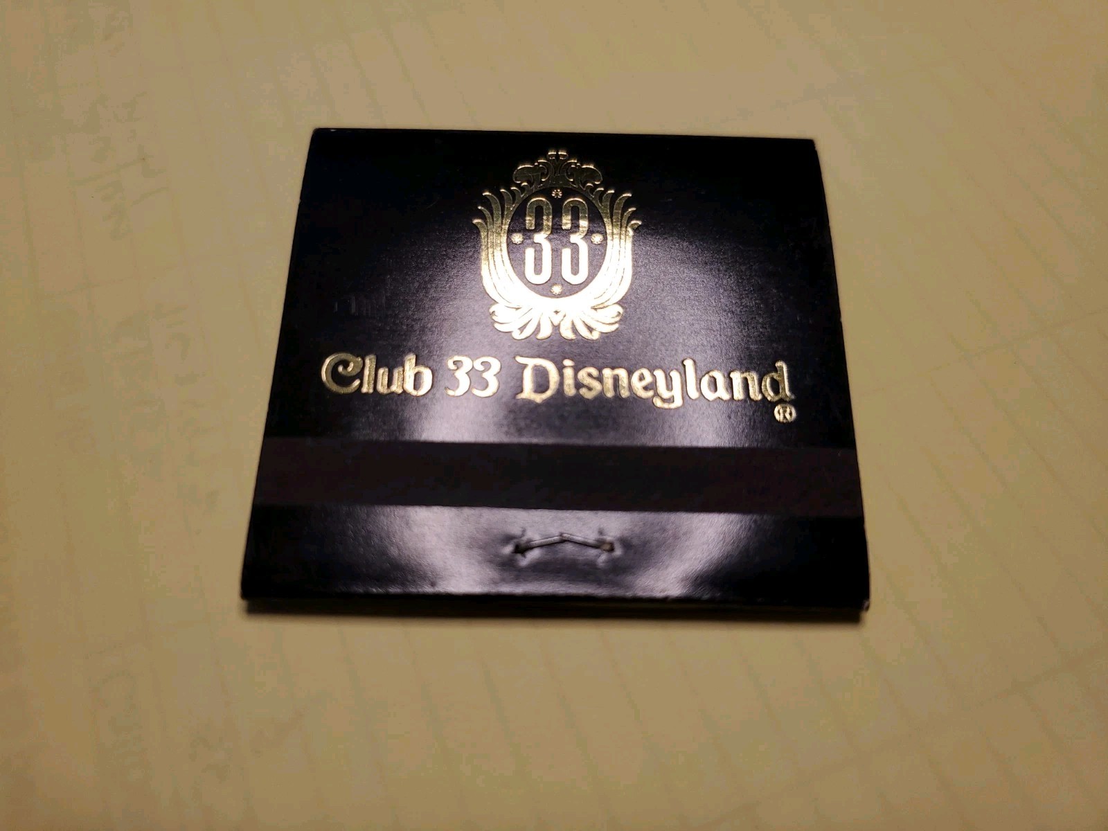 Disneyland Club 33 Matchbook, New, Un struck, Black Tips, Vintage 1993