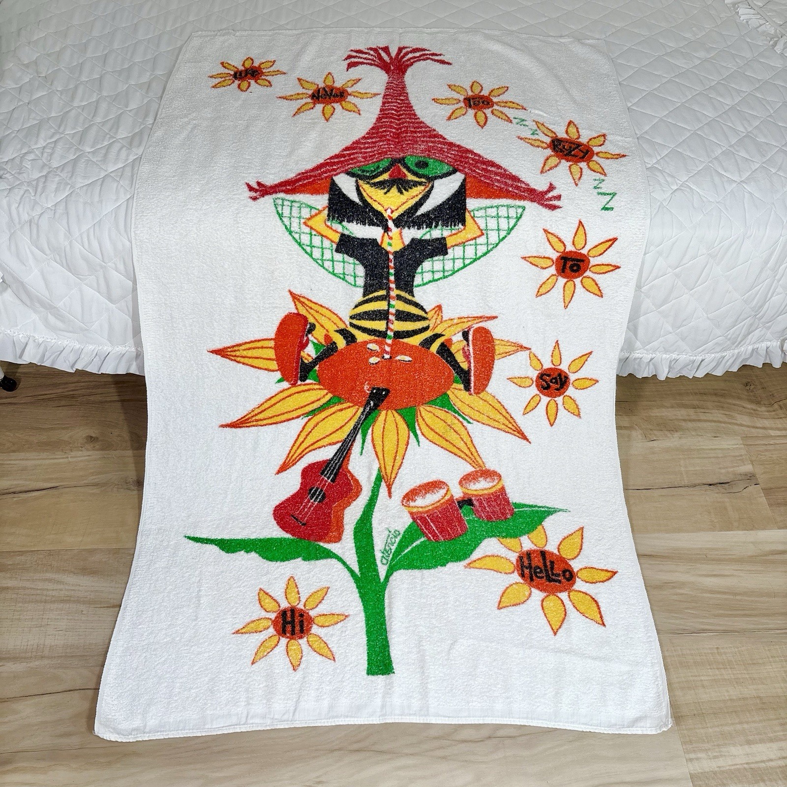 Vintage Royal Terry Of California Groovy Buzy Bee Extra Large Beach Towel NOS Vintage Royal Terry Of California Groovy Buzy Bee Extra Large Beach Towel NOS