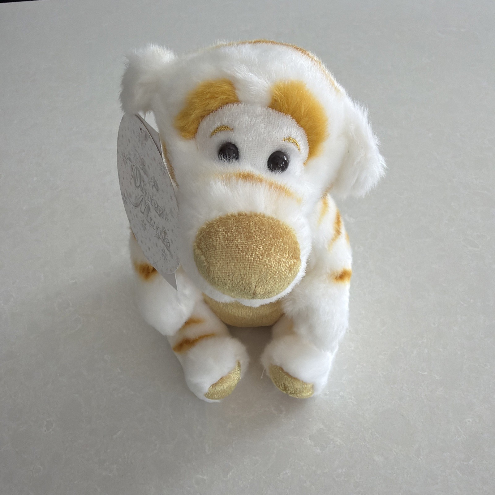 Rare Disney Store Japan White Pooh Tigger Plush 8” Gold Winter Collection NWT