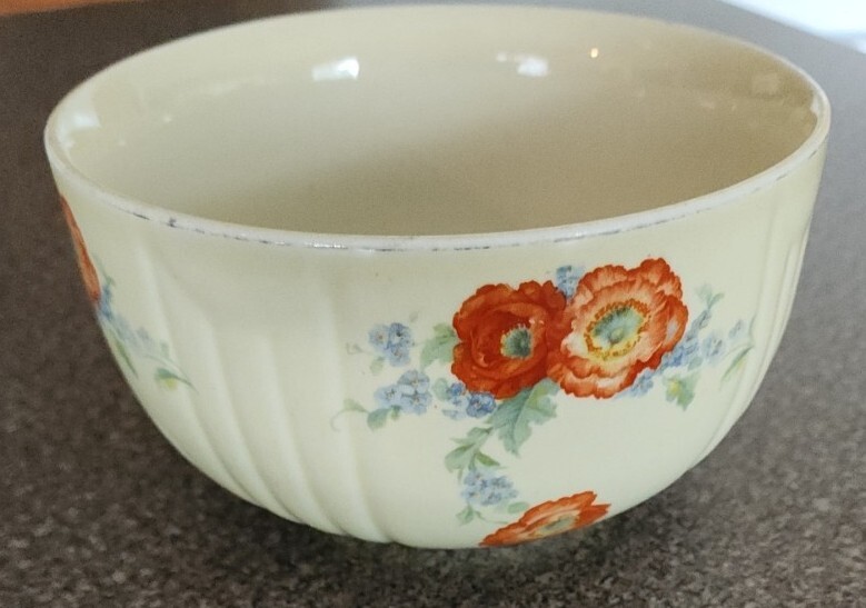 Vintage Hall\'s Superior ~ ORANGE POPPY ~ 6.25\