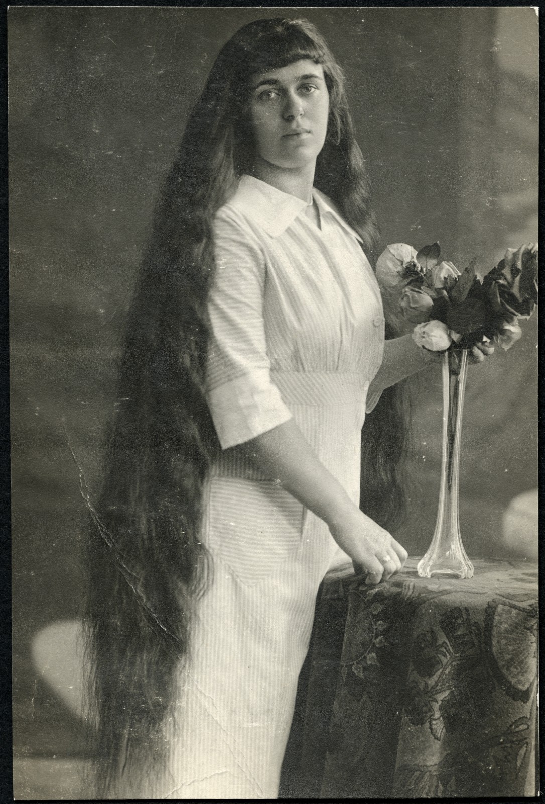 pretty woman w amazing hair and eyes, roses, flowers, unusual, Vintage fine art