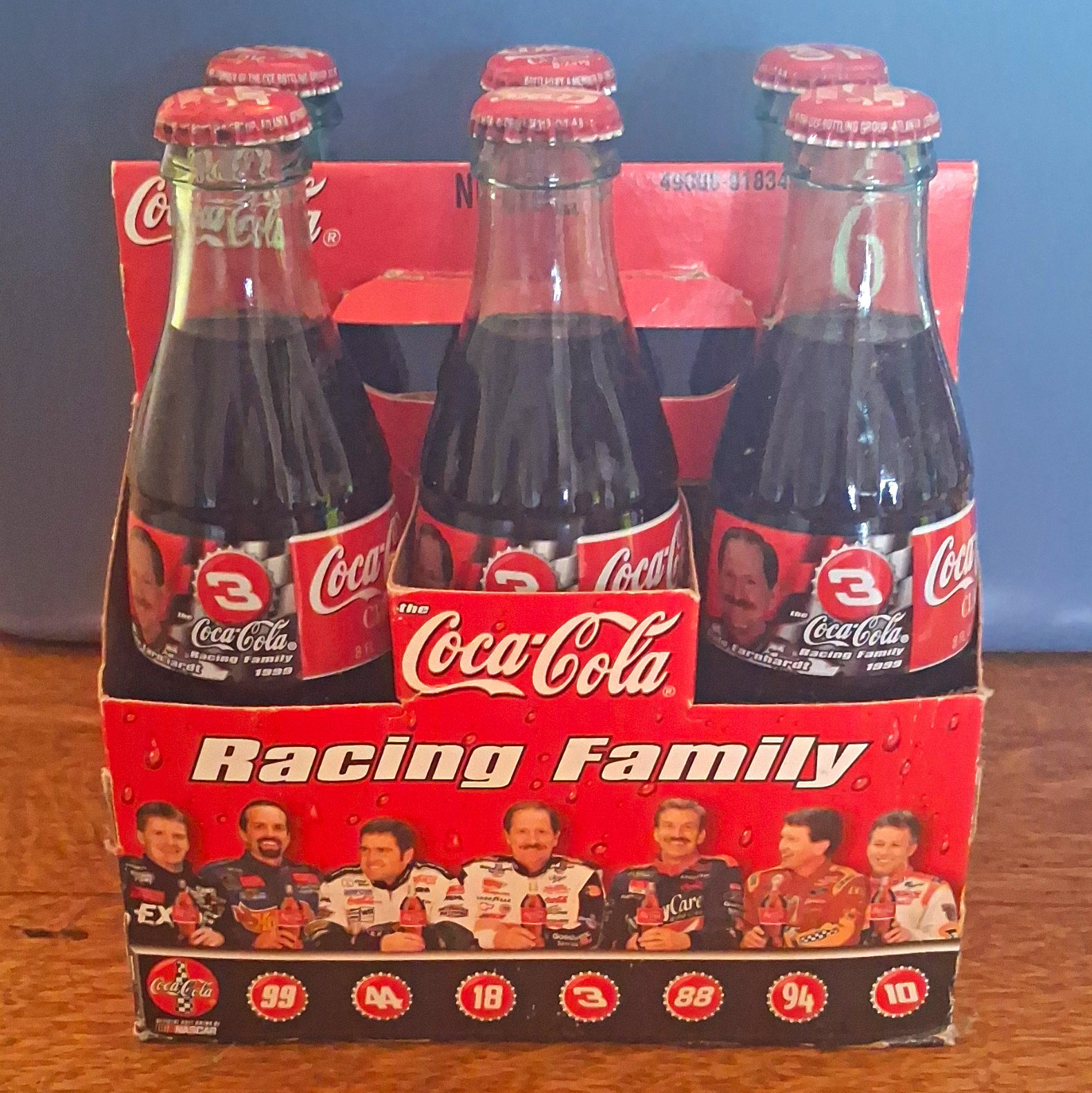 Coca-Cola 1999 Racing Family Classic 8 fl oz Glass Bottles w/ 6-Pack Carrier