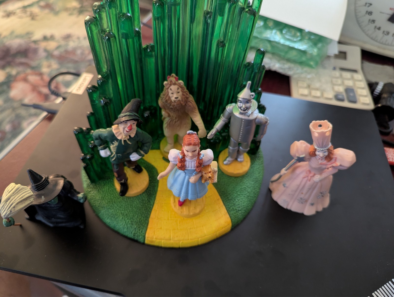 Westland Gifts Emerald City  & 6 Character Figures Wizard of Oz from 1939 Film
