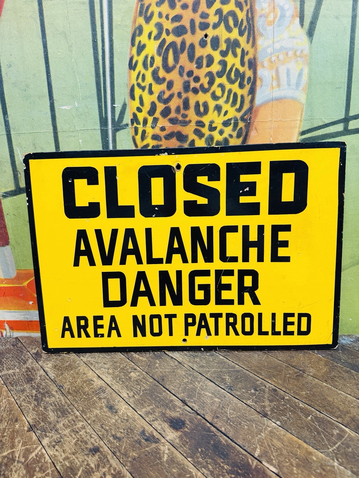 VINTAGE CLOSED AVALANCHE DANGER WOOD SIGN FOREST SERVICE SKI MOUNTAINS SNOW RARE VINTAGE CLOSED AVALANCHE DANGER WOOD SIGN FOREST SERVICE SKI MOUNTAINS SNOW RARE