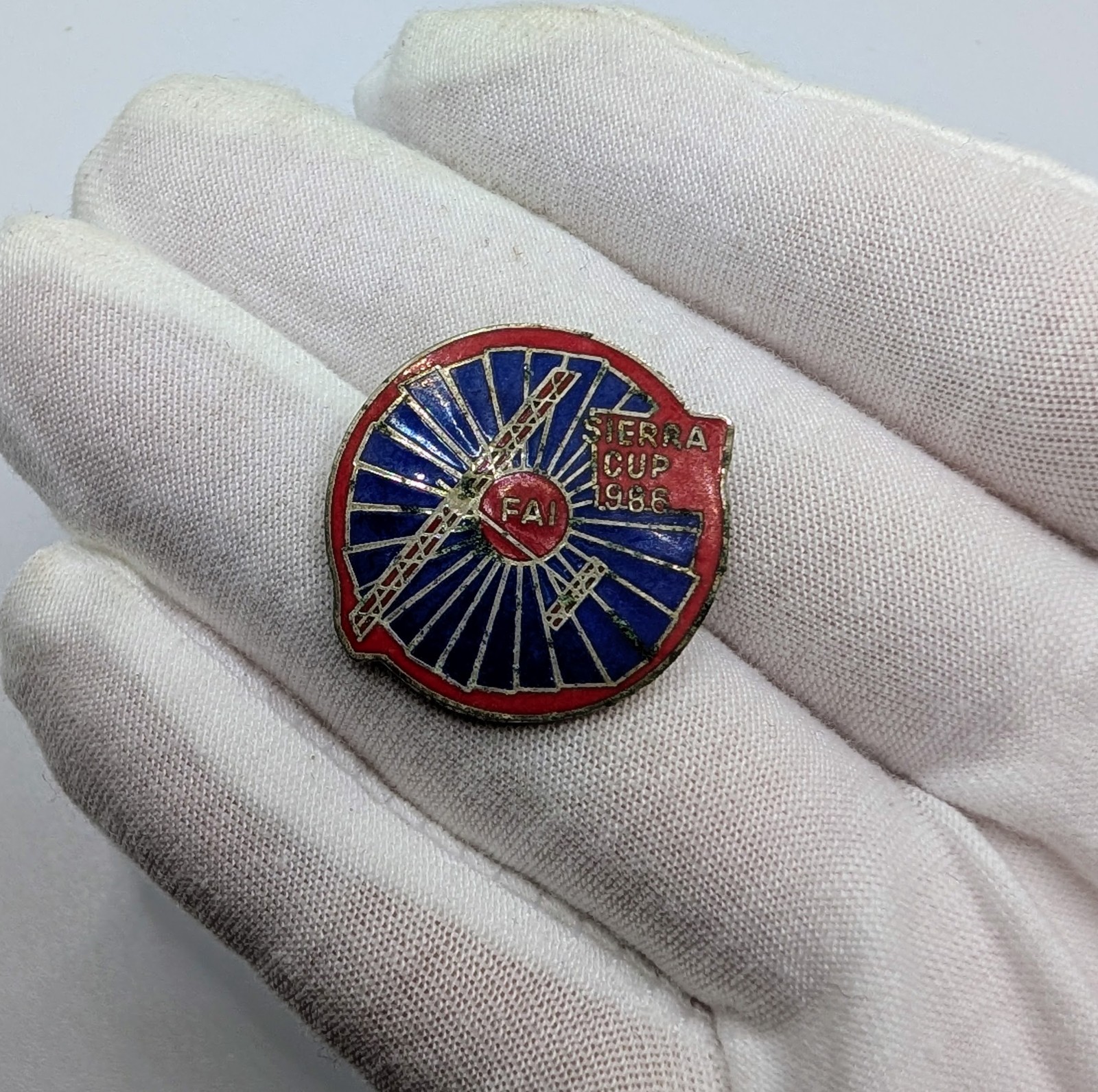 Vintage FAI 1986 Sierra Cup Aviation Free Flight Contest Enamel Lapel Pin