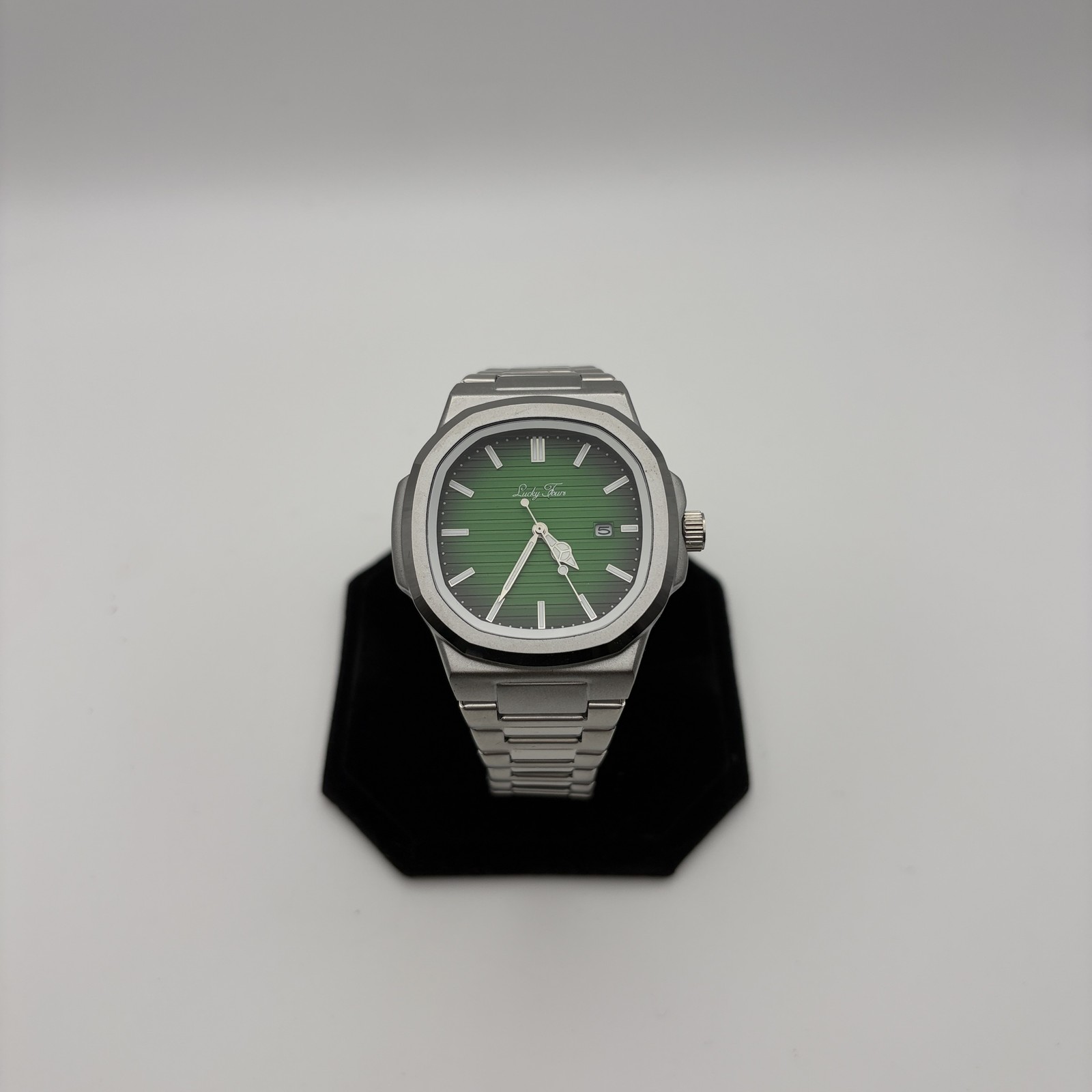 Lucky Fours watch green dial stainless steel , new battery