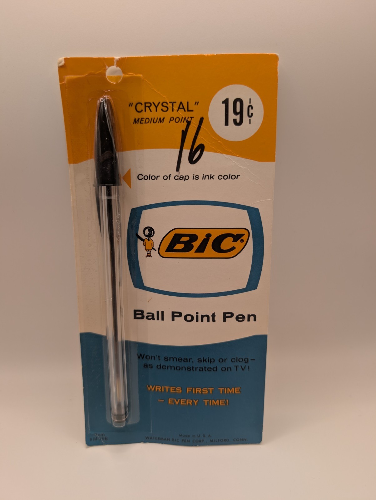 Vintage Bic Med Point Ball Pen Black Ink Sealed USA 19¢ Original Pckg 1960s NOS Vintage Bic Med Point Ball Pen Black Ink Sealed USA 19¢ Original Pckg 1960s NOS