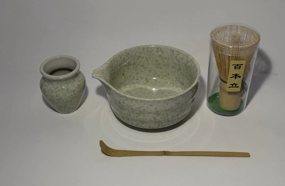 Matcha Whisk Set Japanese Tea Set with Bowl, Teapot, Bamboo Whisk Matcha Whisk Set Japanese Tea Set with Bowl, Teapot, Bamboo Whisk