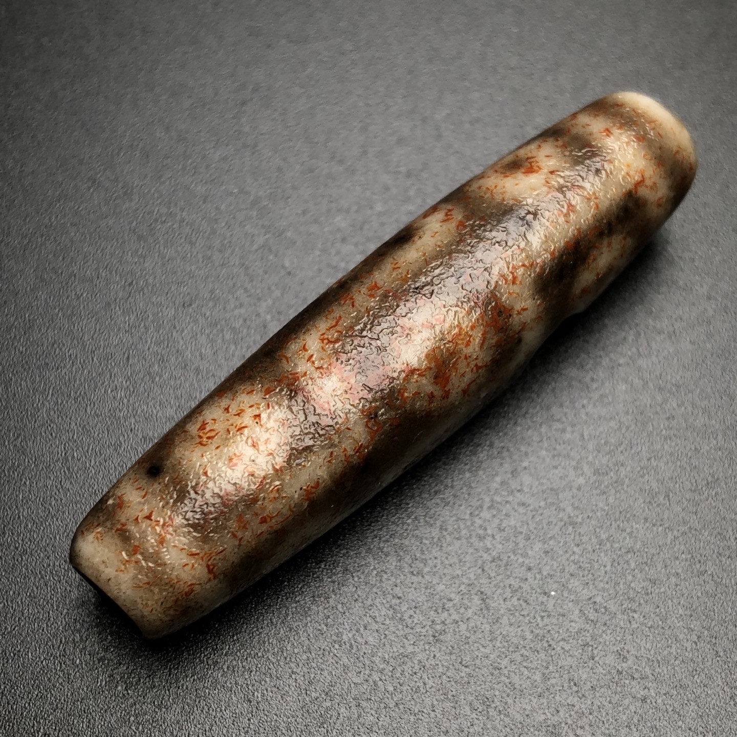 Tibetan Old Dzi Bead High-Oil Patina Lotus Motif Repatriated A224