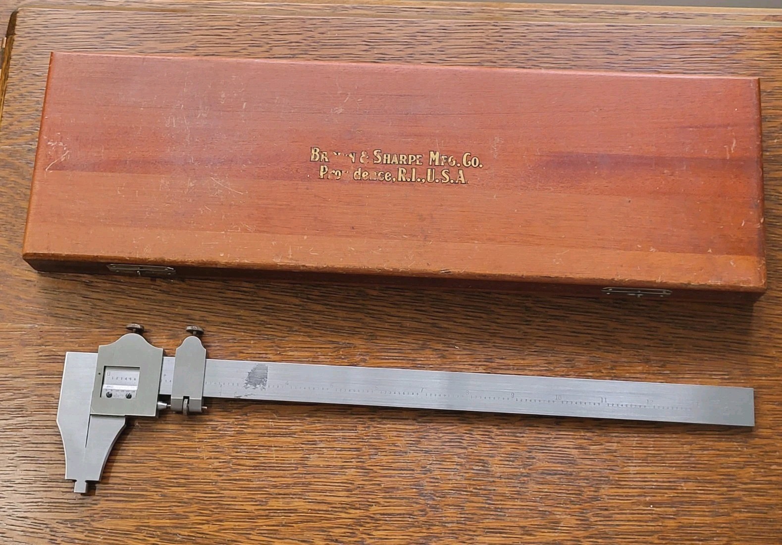 Vintage Brown & Sharpe No. 570 13\