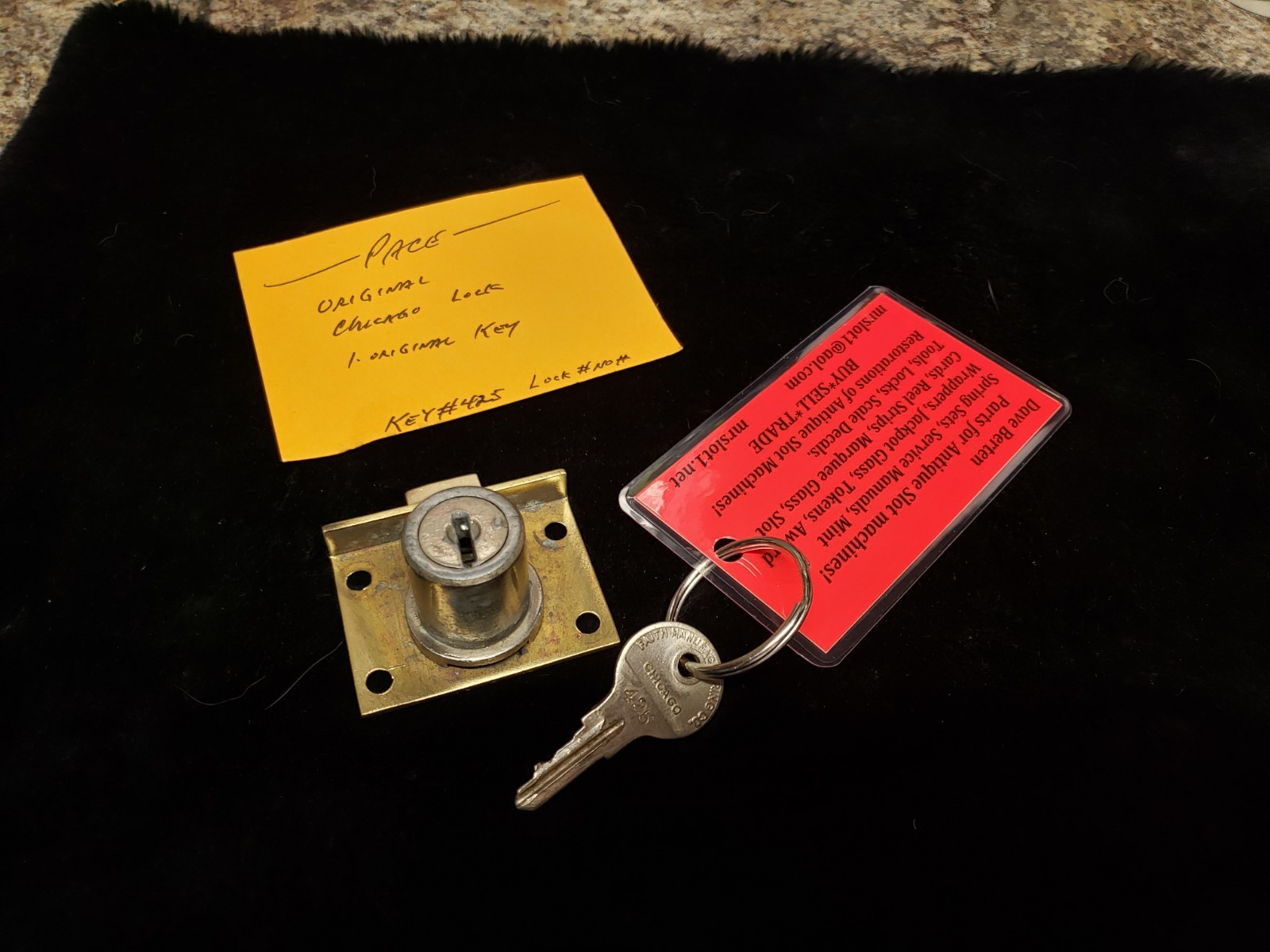 ORIGINAL VINTAGE PACE CHICAGO LOCK RE-KEYED LOCK#NO.  KEY#425  ANTIQUE SLOT