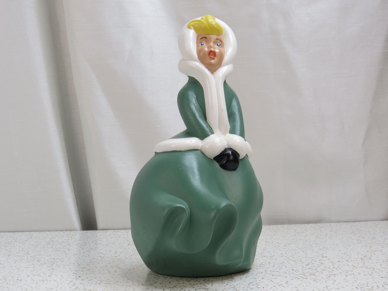 Atlantic Mold Ceramic Christmas Caroler Girl Green Dress Hand Painted MCM VTG Atlantic Mold Ceramic Christmas Caroler Girl Green Dress Hand Painted MCM VTG