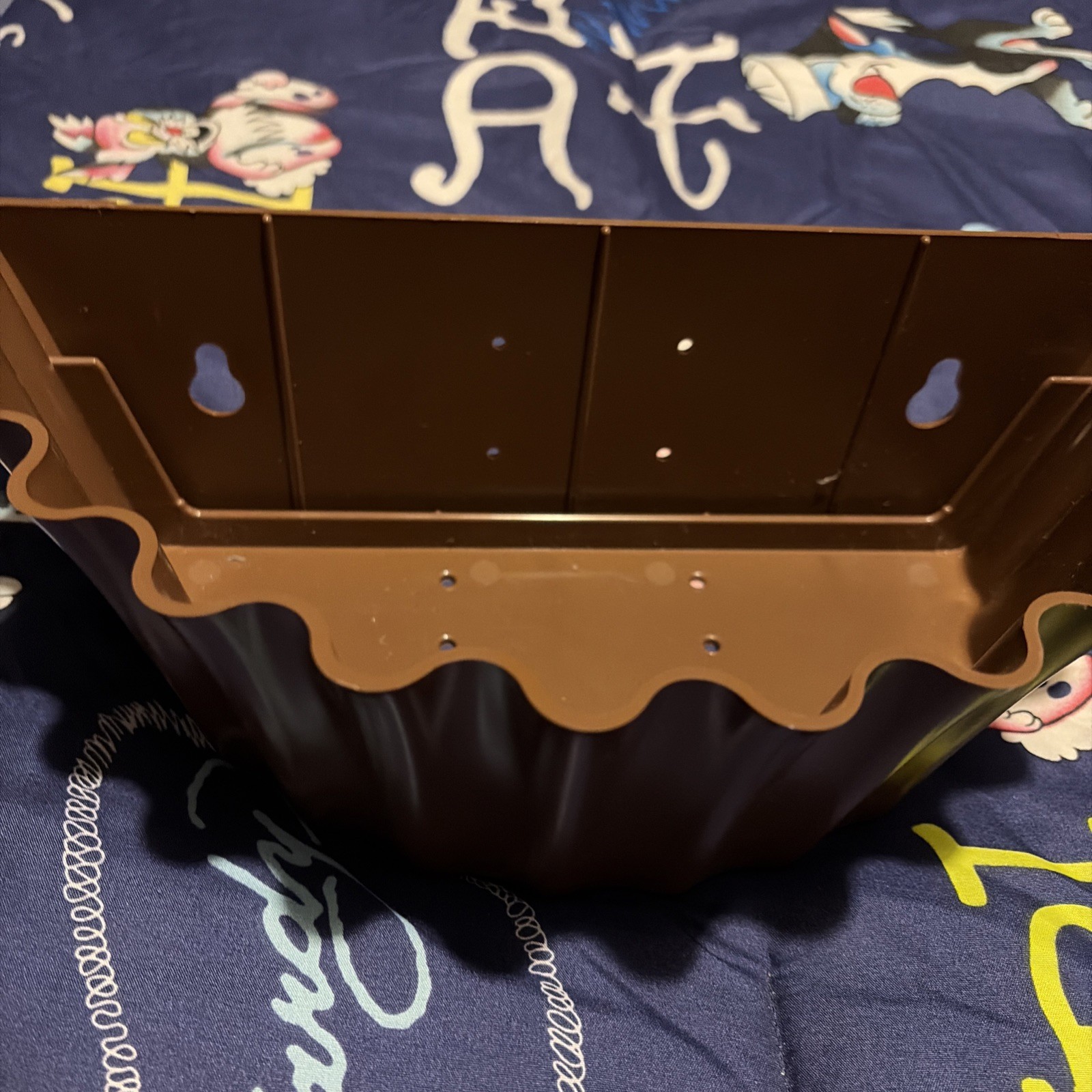 Reese’s Peanut butter half cups Candy bowl Store Display Collectible