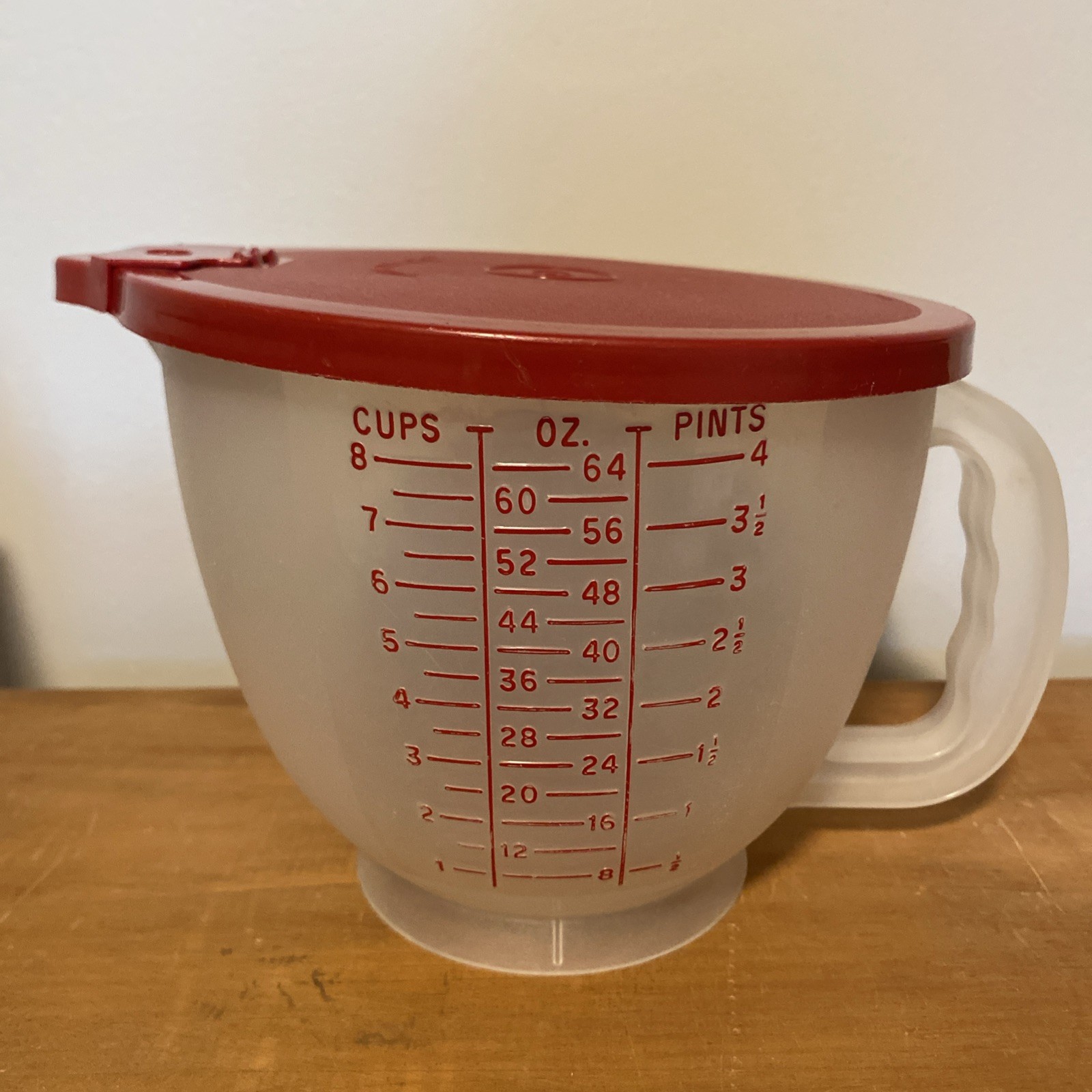 Vintage Tupperware Mix N Store 8 Cup 2 Qt Measuring Pitcher Bowl #500 Red Lid