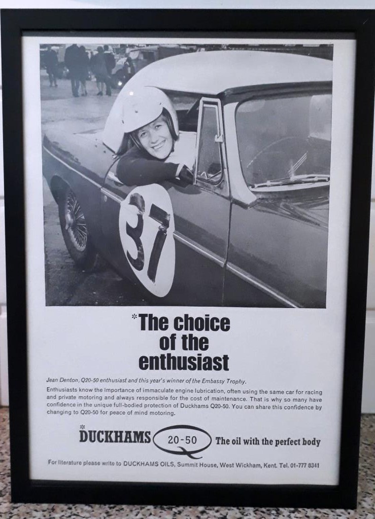 Framed original Classic Car Ad for Duckhams Q20-50 oil & MGB from 1967