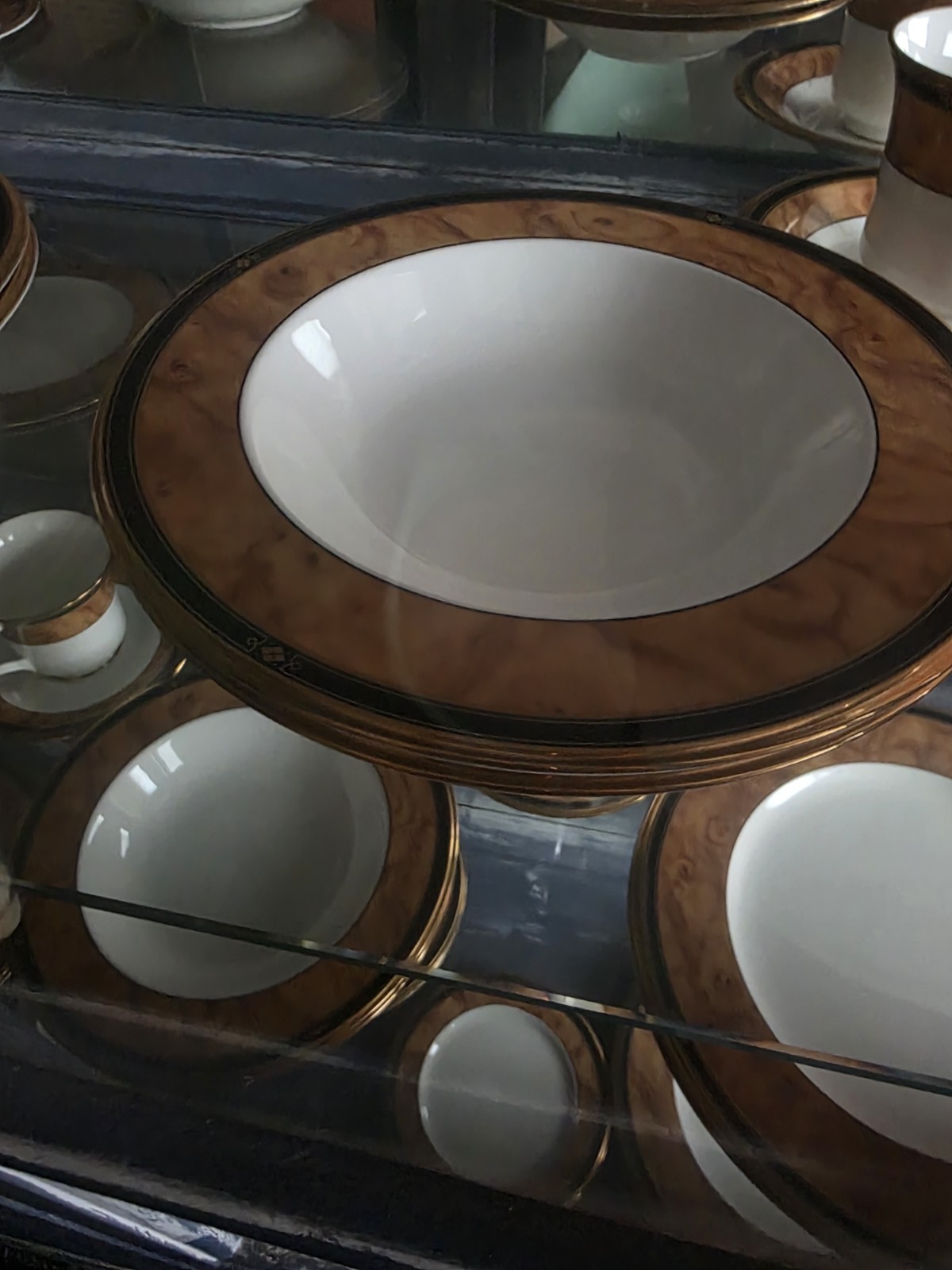 Noritake Cabot 9785 Bone China 48-Pc Service for 8 Mint Gold Trim Japan