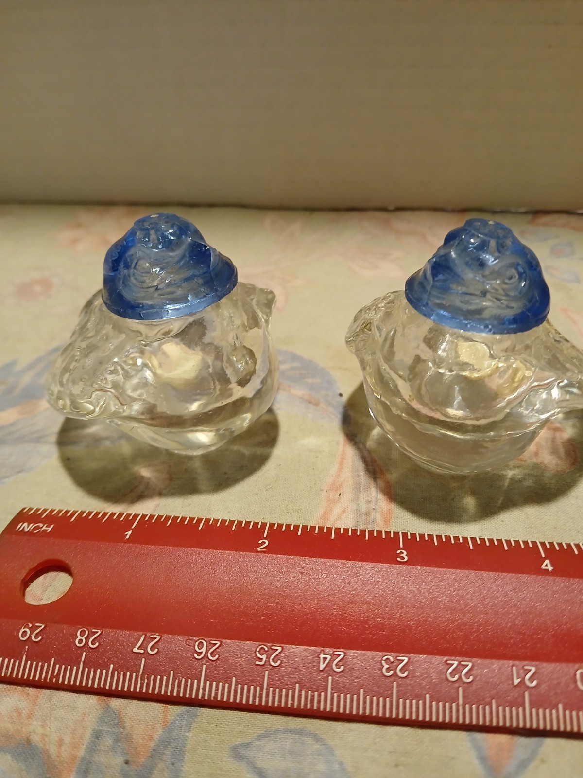 Set of IRICE Czechoslovakian Glass Bird Salt & Pepper Shakers 2.5” W BLUE HEADS