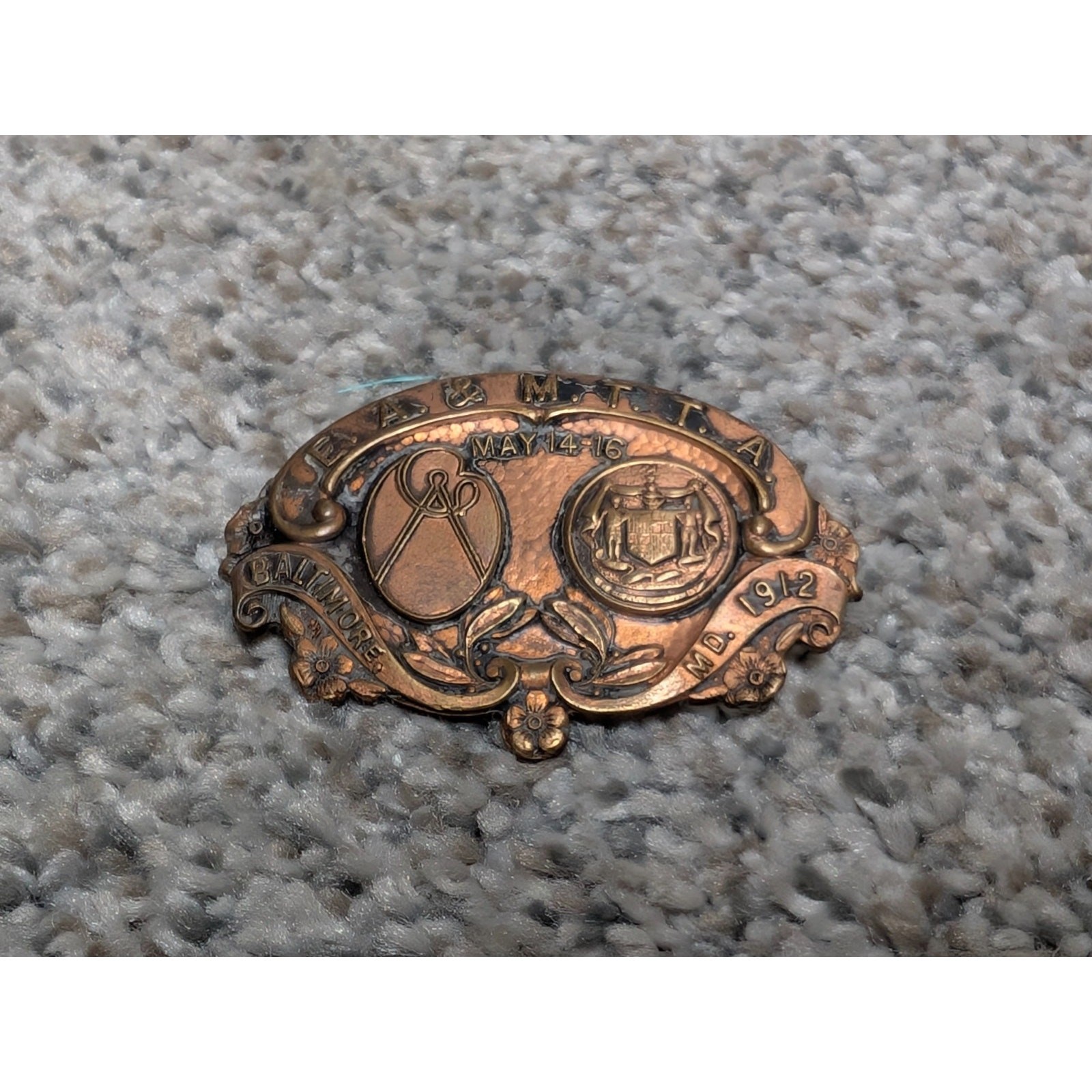 1912 E.A. & M.T.T.A. Baltimore Badge Whitehead & Hoag Tailors Union Pin