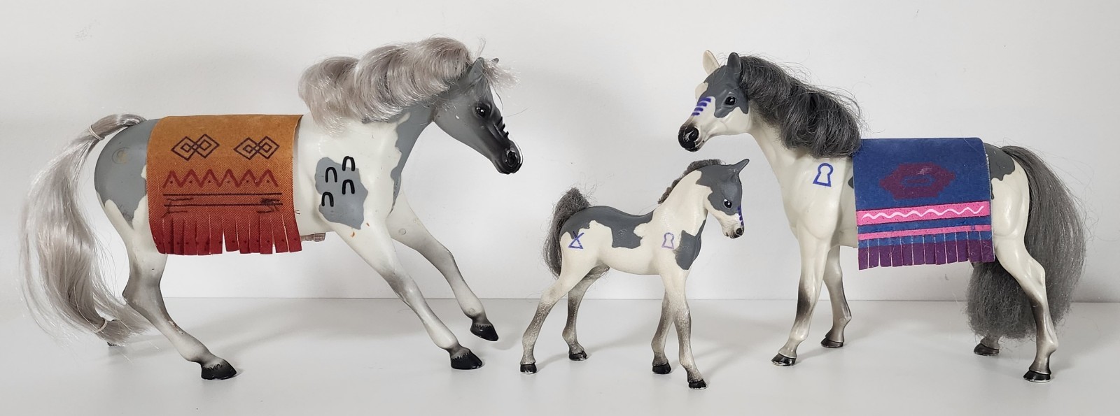 RARE Marchon Empire Industries Grand Champion Pinto Indian Family horse set