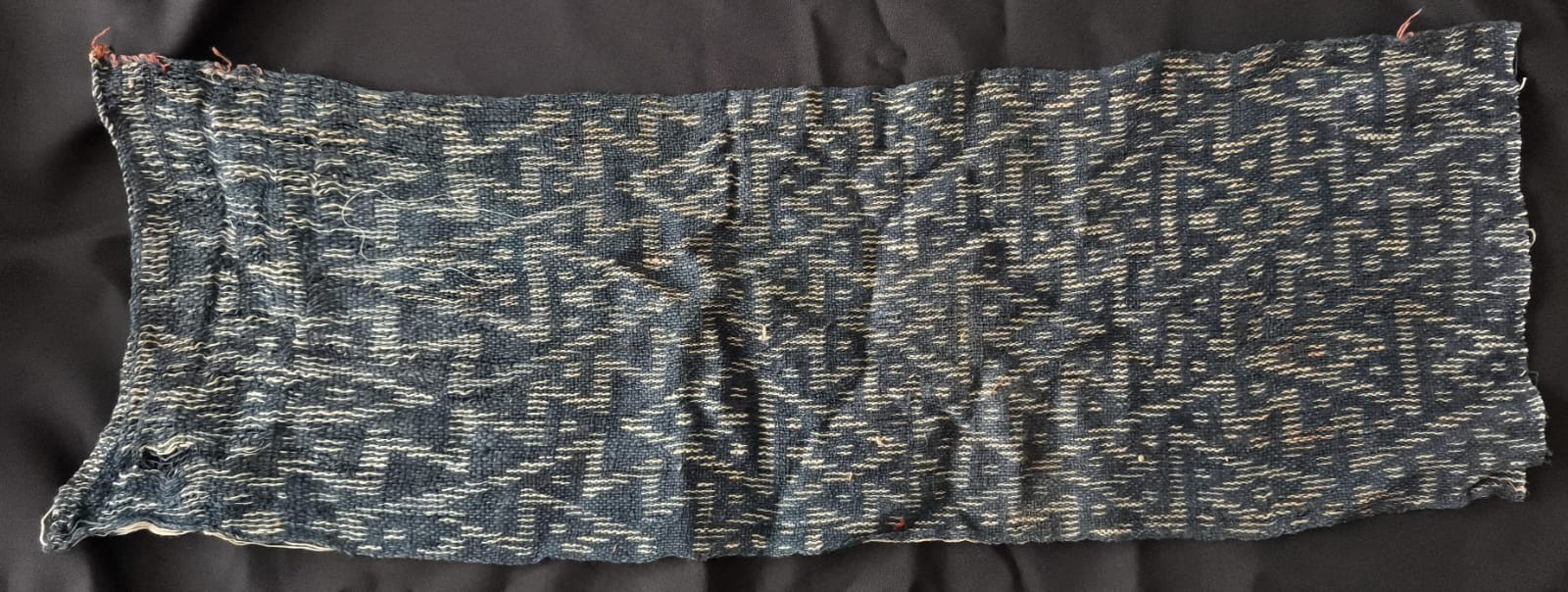 TEXTIL FRAGMENT - CHANCAY CULTURE ART - INTERESTING DESIGN TEXTIL FRAGMENT - CHANCAY CULTURE ART - INTERESTING DESIGN