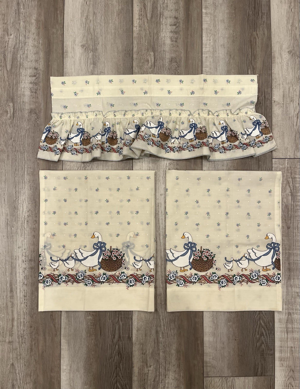 Country Goose Curtain Panels Valance Set Vintage 1980s Cottage Farmhouse Decor