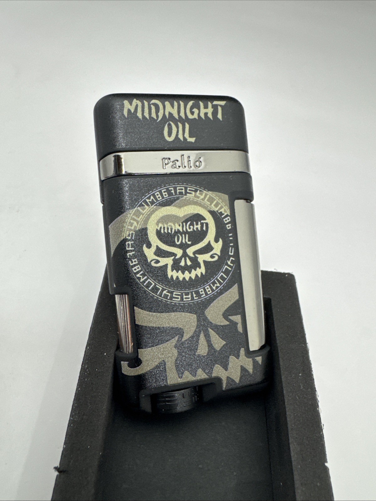 Palio Lazio Angled Single Slim Torch Lighter - Asylum Midnight Oil - New Palio Lazio Angled Single Slim Torch Lighter - Asylum Midnight Oil - New